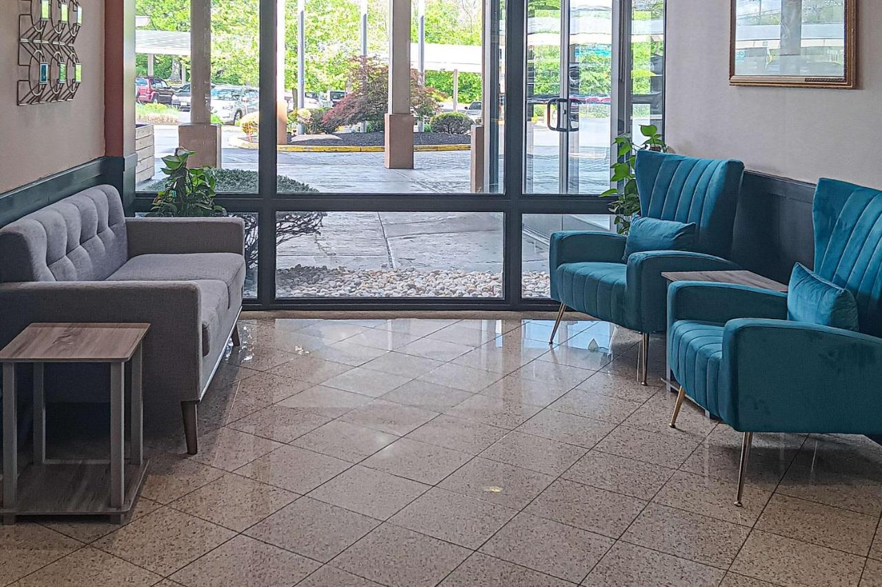Clarion Hotel & Suites Mount Laurel Dış mekan fotoğraf
