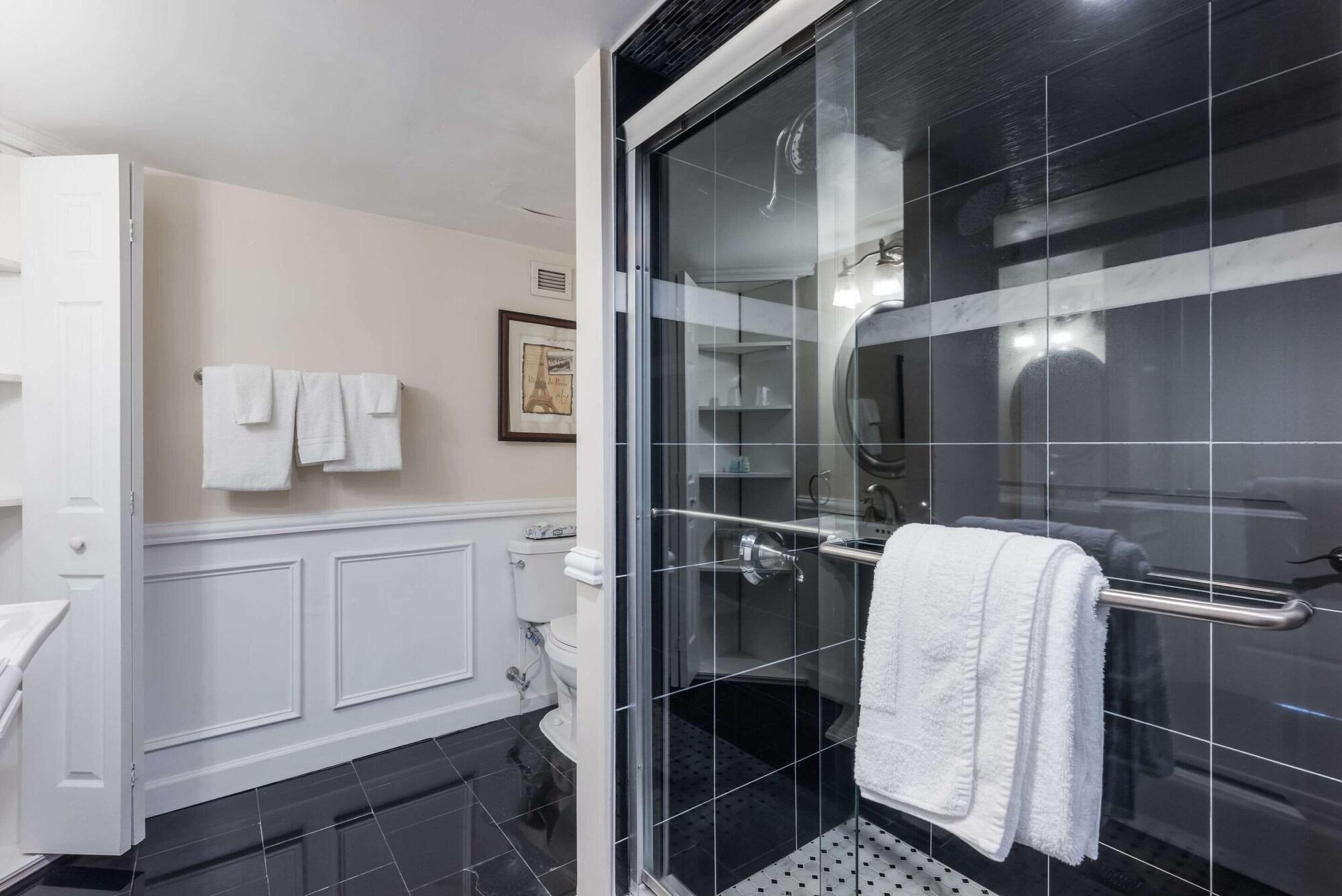 Clarion Hotel & Suites Mount Laurel Dış mekan fotoğraf
